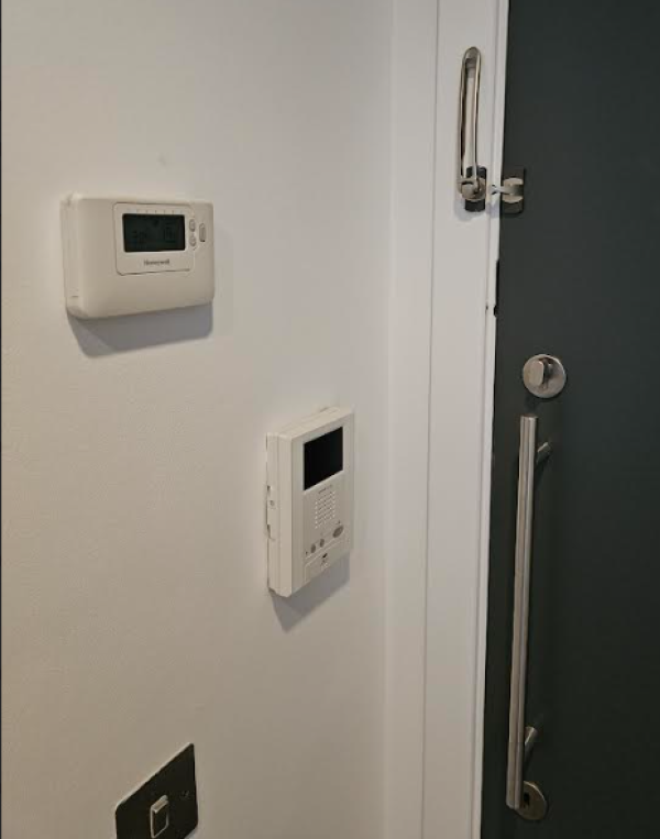 Room Thermostat